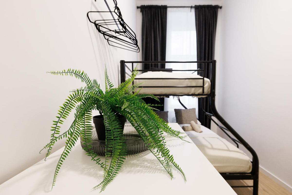 Central City Style Rooms By Home2 Виена Екстериор снимка