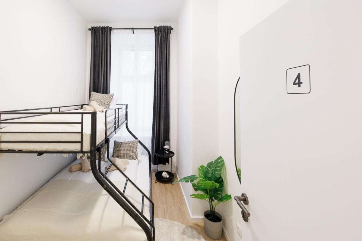 Central City Style Rooms By Home2 Виена Екстериор снимка